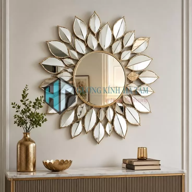 Gương nghệ thuật trang trí phòng khách được yêu thích